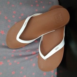 Reef sandals GUC
